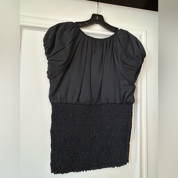 Blouse with short puffy sleeves by Luxury Collection - Picture 6 of 8